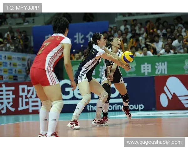 中国女排力克强敌夺得世界杯关键胜利彰显团队拼搏与永不言弃精神 中国女排力克强敌夺得世界杯关键胜利彰显团队拼搏与永不言弃精神