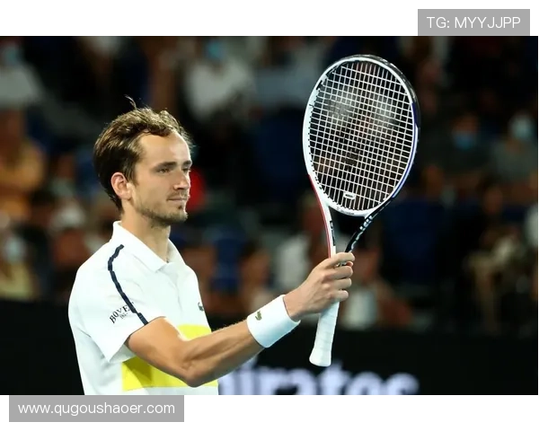 新一轮网球大师赛精彩开幕 多位顶级选手争夺桂冠