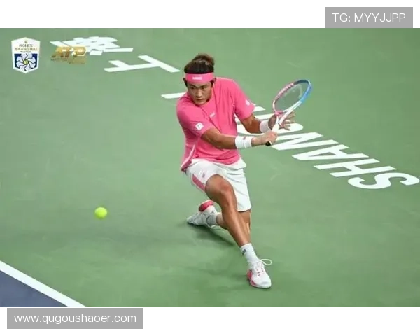 网球大师赛精彩回顾：新星崛起与老将争锋，赛场精彩纷呈