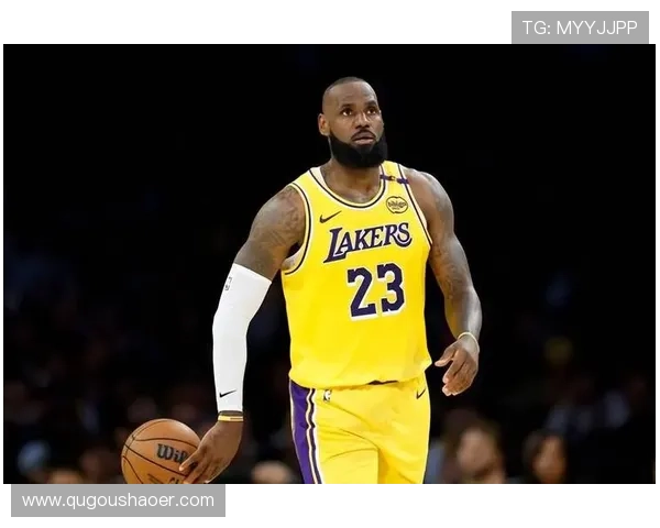 詹姆斯率湖人上演惊天逆转全场高呼MVP掀起新赛季最燃时刻