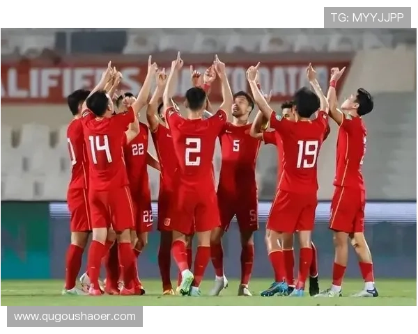 中国足球超级联赛新赛季开幕 多支豪门球队阵容大换血争夺冠军 中国足球超级联赛新赛季开幕 多支豪门球队阵容大换血争夺冠军